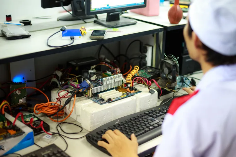Aging Workstations, Shrinking Margins: What Your IT Department Isn't Telling You About AutoCAD Performance